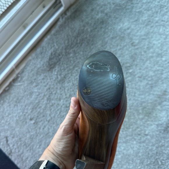 Jessica Simpson “JP Colie” round toe leather heel - Picture 4 of 4